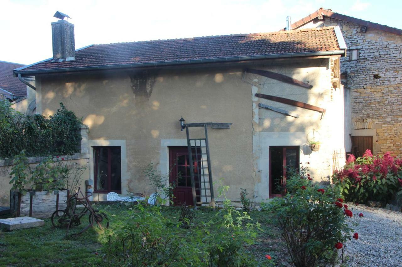 Joie de Vivre Doulevant-le-Château Exterior foto