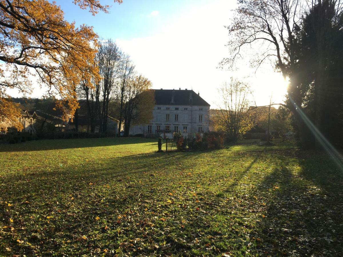 Joie de Vivre Doulevant-le-Château Exterior foto